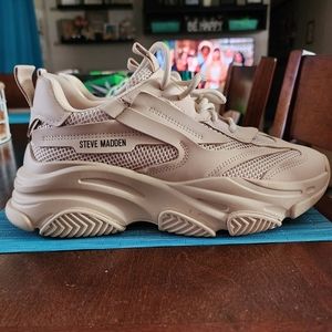 Steve madden sneakers